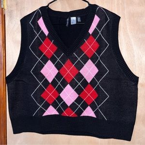 H&M pink red and black argyle sweater vest size XXL